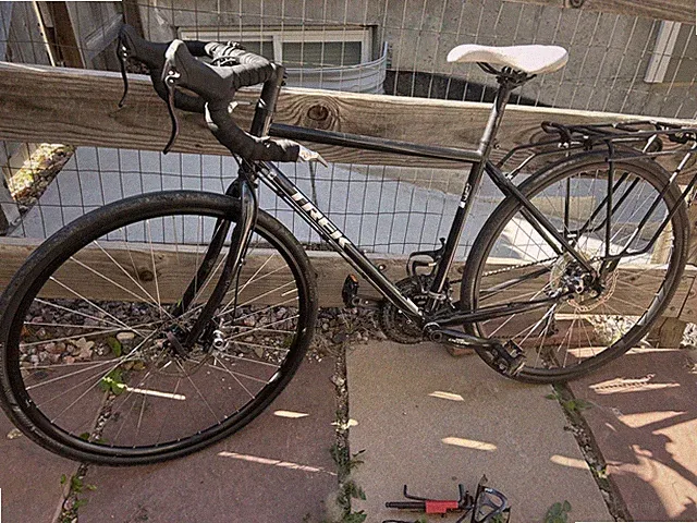 Trek 520 Disc brake Touring Bike 2010 Steel Frame and fork.